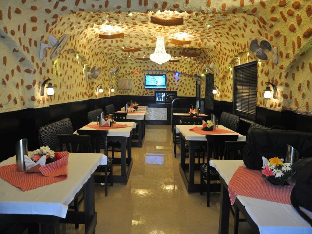 Hotel New Park Plaza Haridwar Bagian luar foto