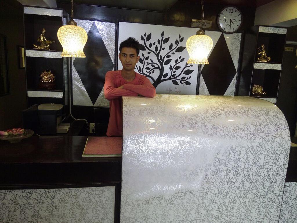 Hotel New Park Plaza Haridwar Bagian luar foto