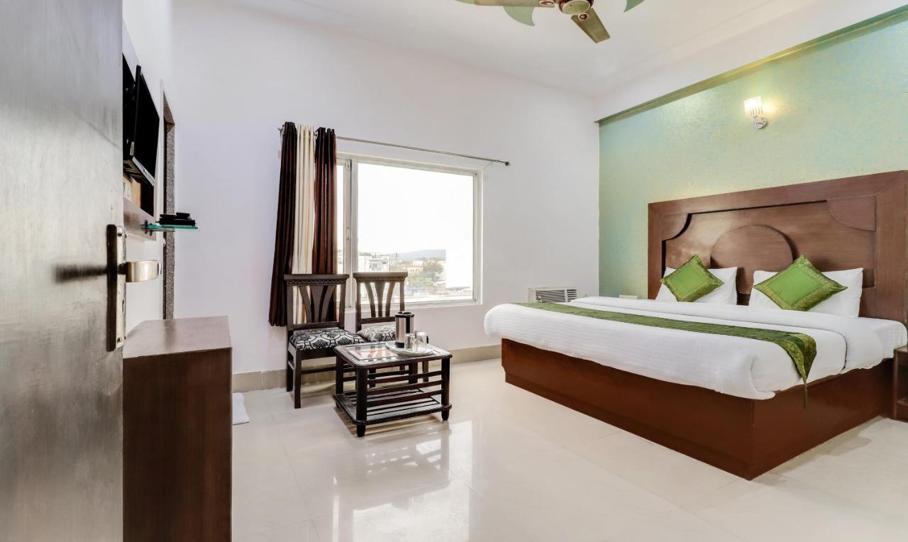 Hotel New Park Plaza Haridwar Bagian luar foto