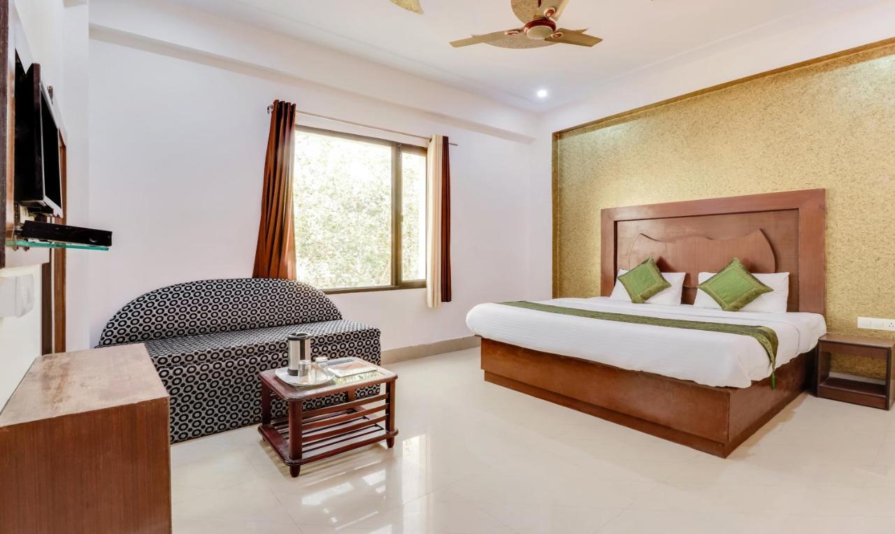 Hotel New Park Plaza Haridwar Bagian luar foto